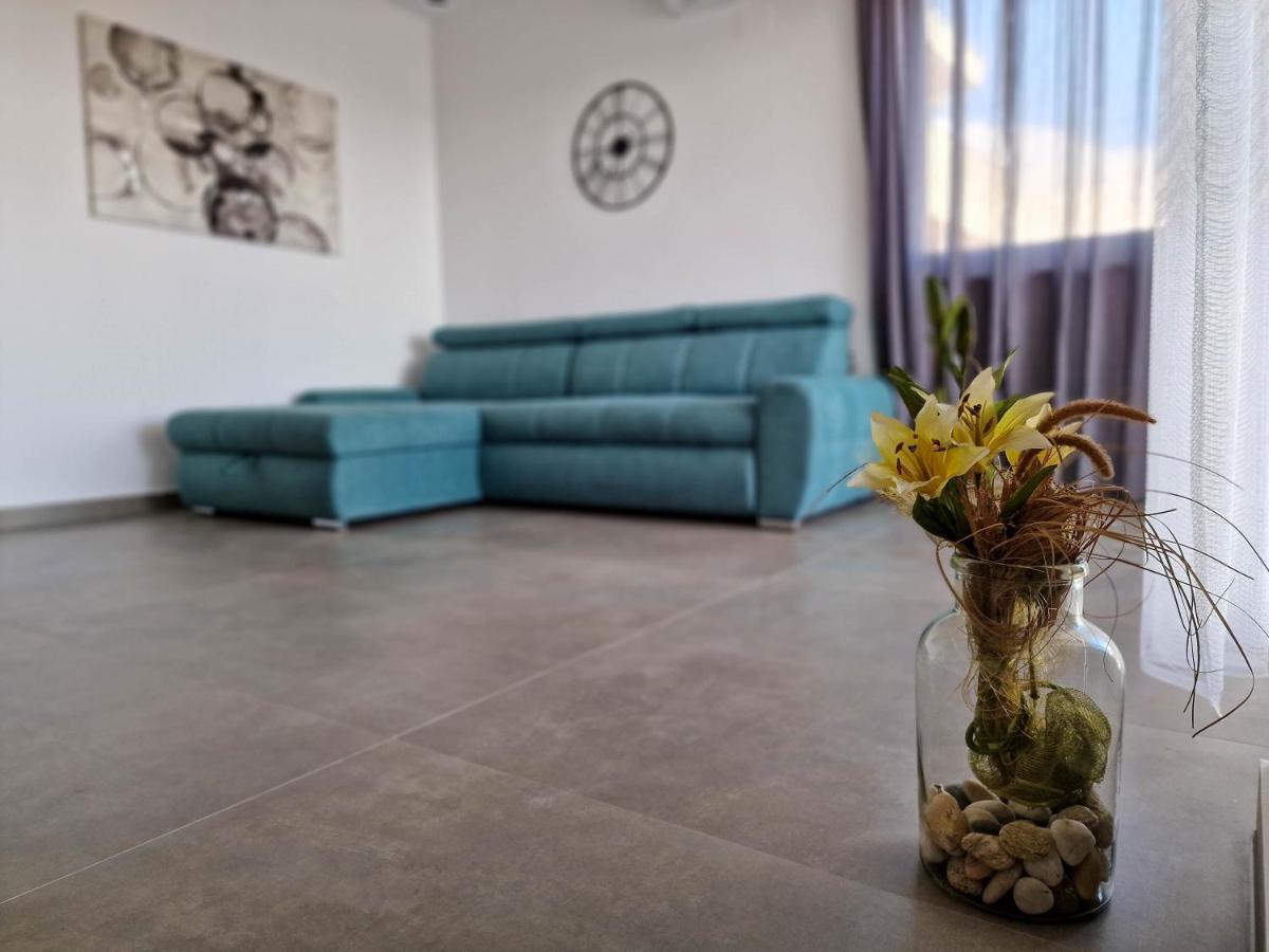 Villa Poseidon Novalja Εξωτερικό φωτογραφία