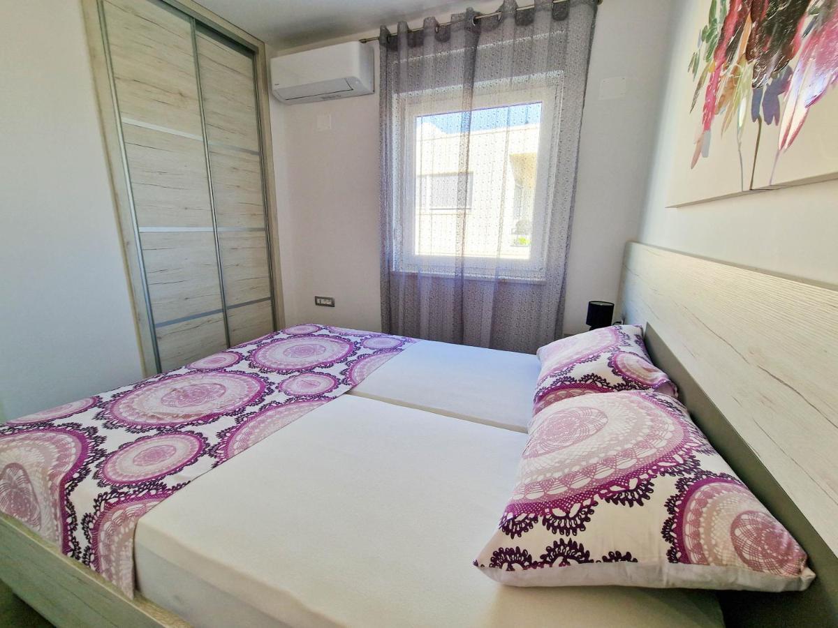 Villa Poseidon Novalja Εξωτερικό φωτογραφία